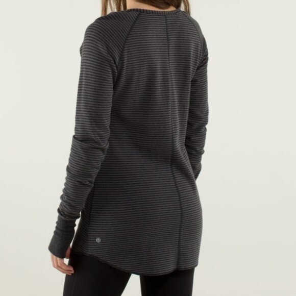 Lululemon Open Your Heart Long Sleeve Reversible Top Athleisure Yoga Women's 8 - Picture 3 of 12